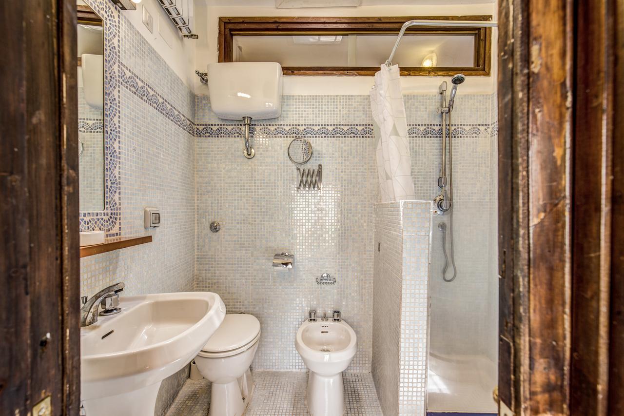 Homehouse Garofano - Rione Monti - Colosseum Rome Buitenkant foto