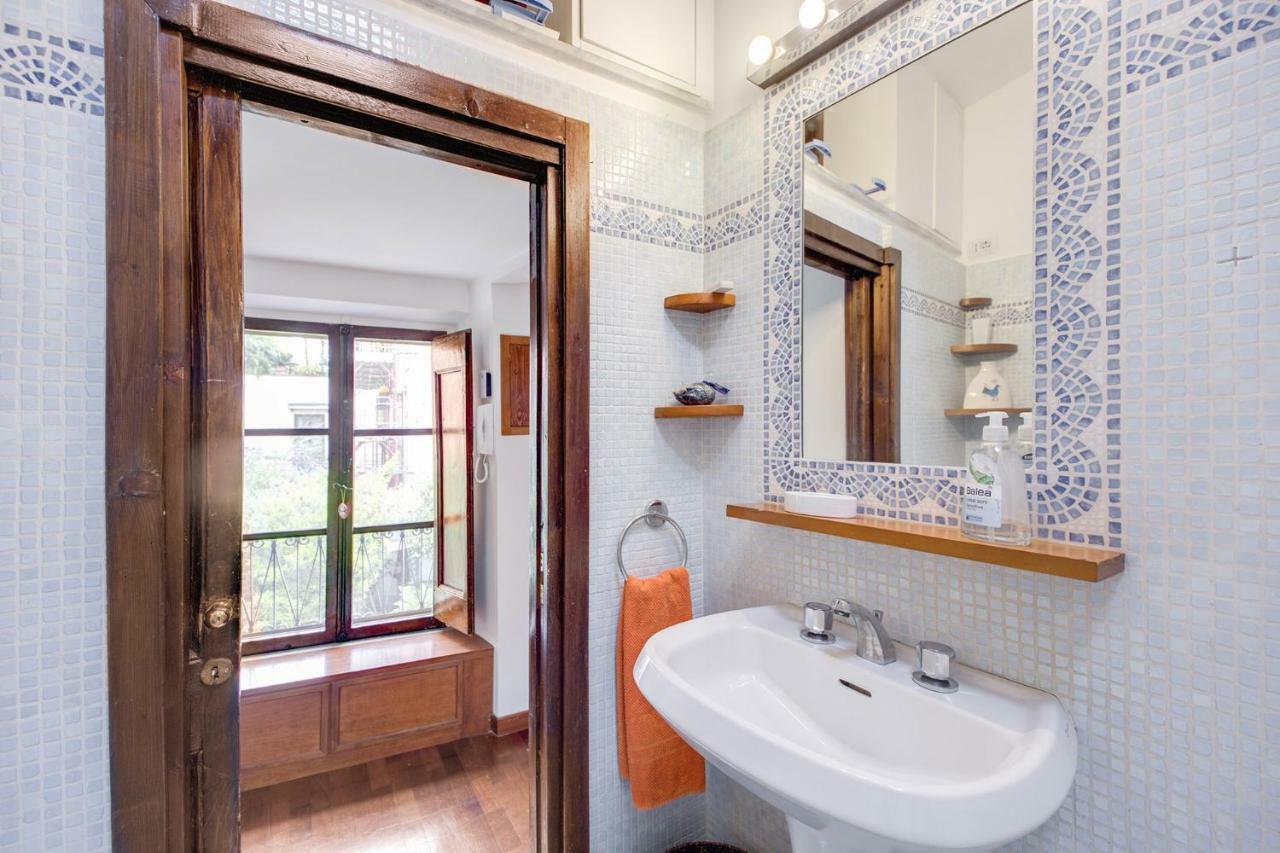Homehouse Garofano - Rione Monti - Colosseum Rome Buitenkant foto